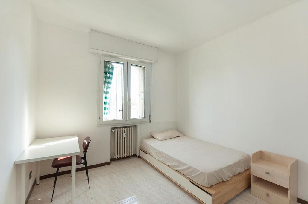 Private Room For Girls Bologna Eksteriør bilde